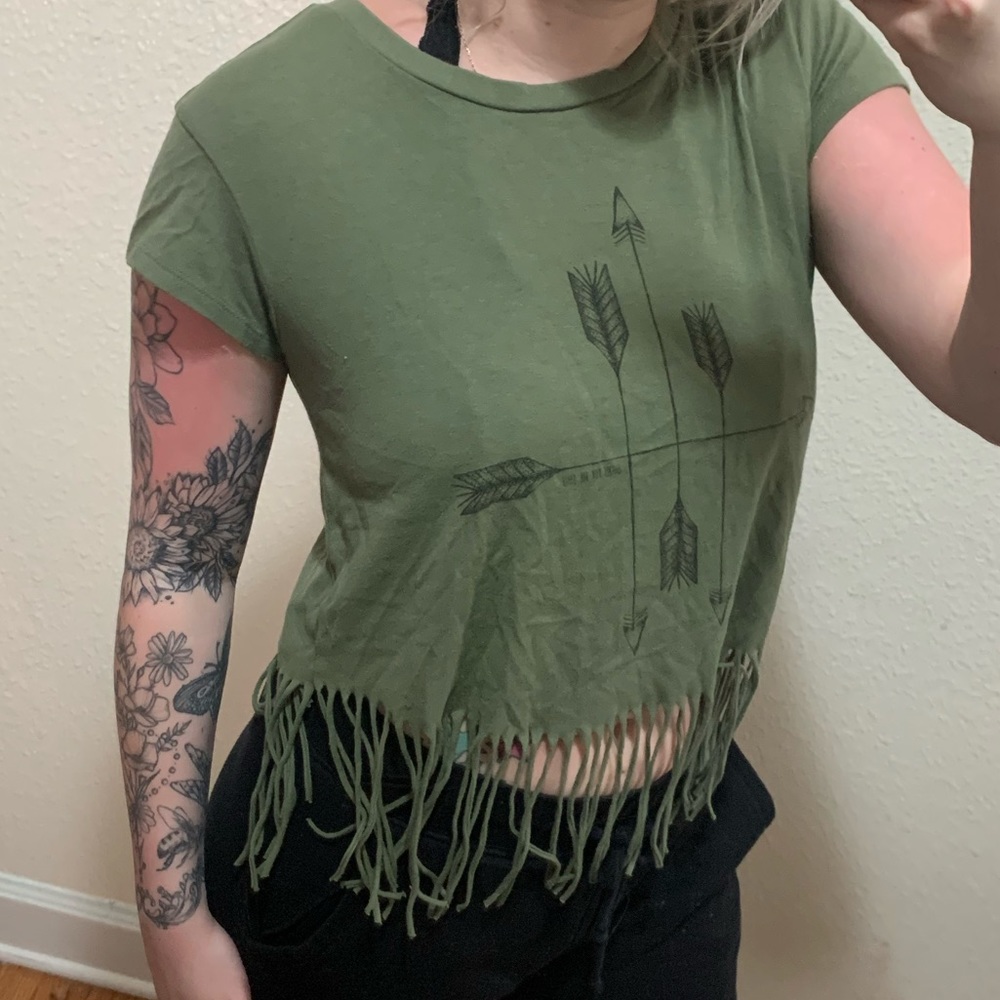 American eagle crop shirt